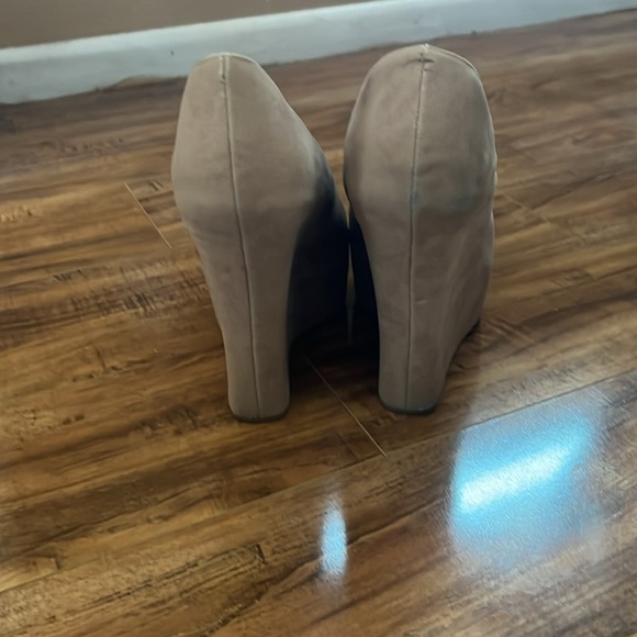 It’s All About the Wedge♥️ - Picture 3 of 5